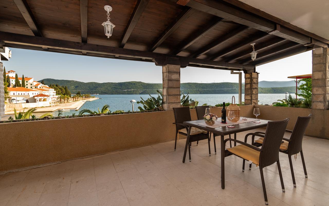 Apartments Villa Kresic เนอุม ภายนอก รูปภาพ