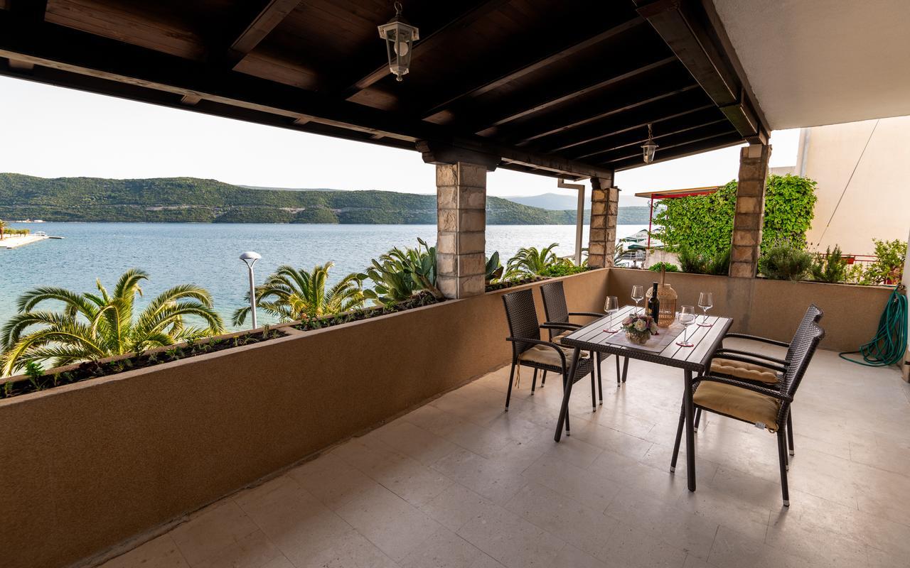 Apartments Villa Kresic เนอุม ภายนอก รูปภาพ