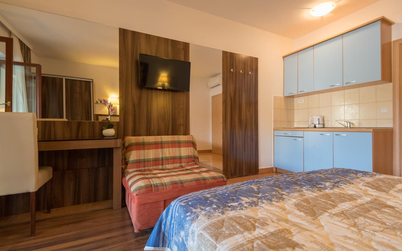 Apartments Villa Kresic เนอุม ภายนอก รูปภาพ