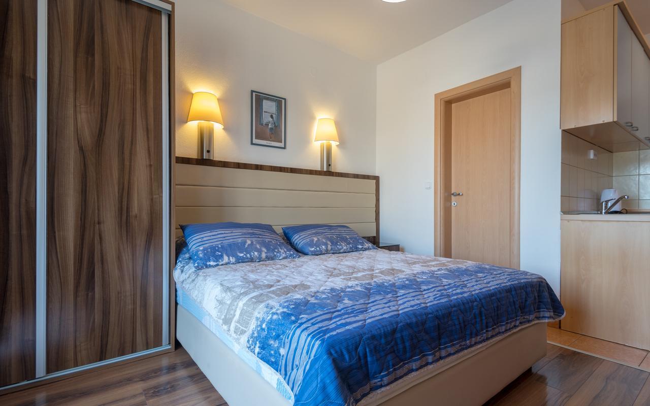 Apartments Villa Kresic เนอุม ภายนอก รูปภาพ