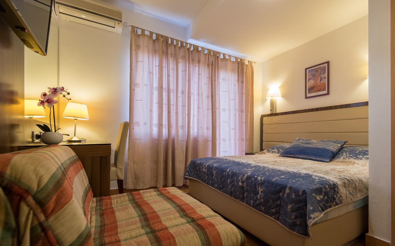 Apartments Villa Kresic เนอุม ภายนอก รูปภาพ