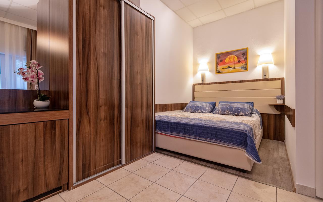 Apartments Villa Kresic เนอุม ภายนอก รูปภาพ
